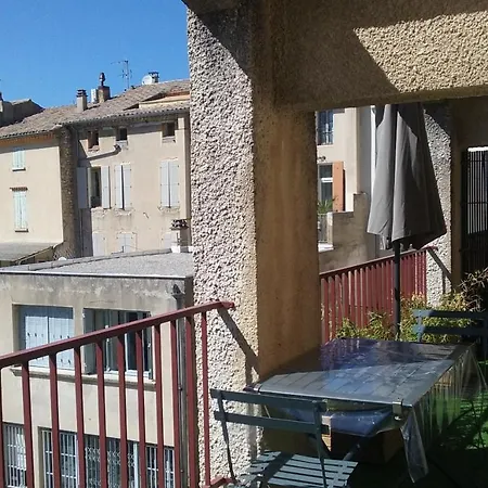 Climatise Avec Terrasse Au Coeur De *